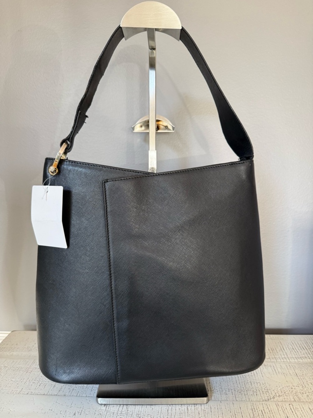 Salvatore Ferragamo Black Leather Shoulder Bag